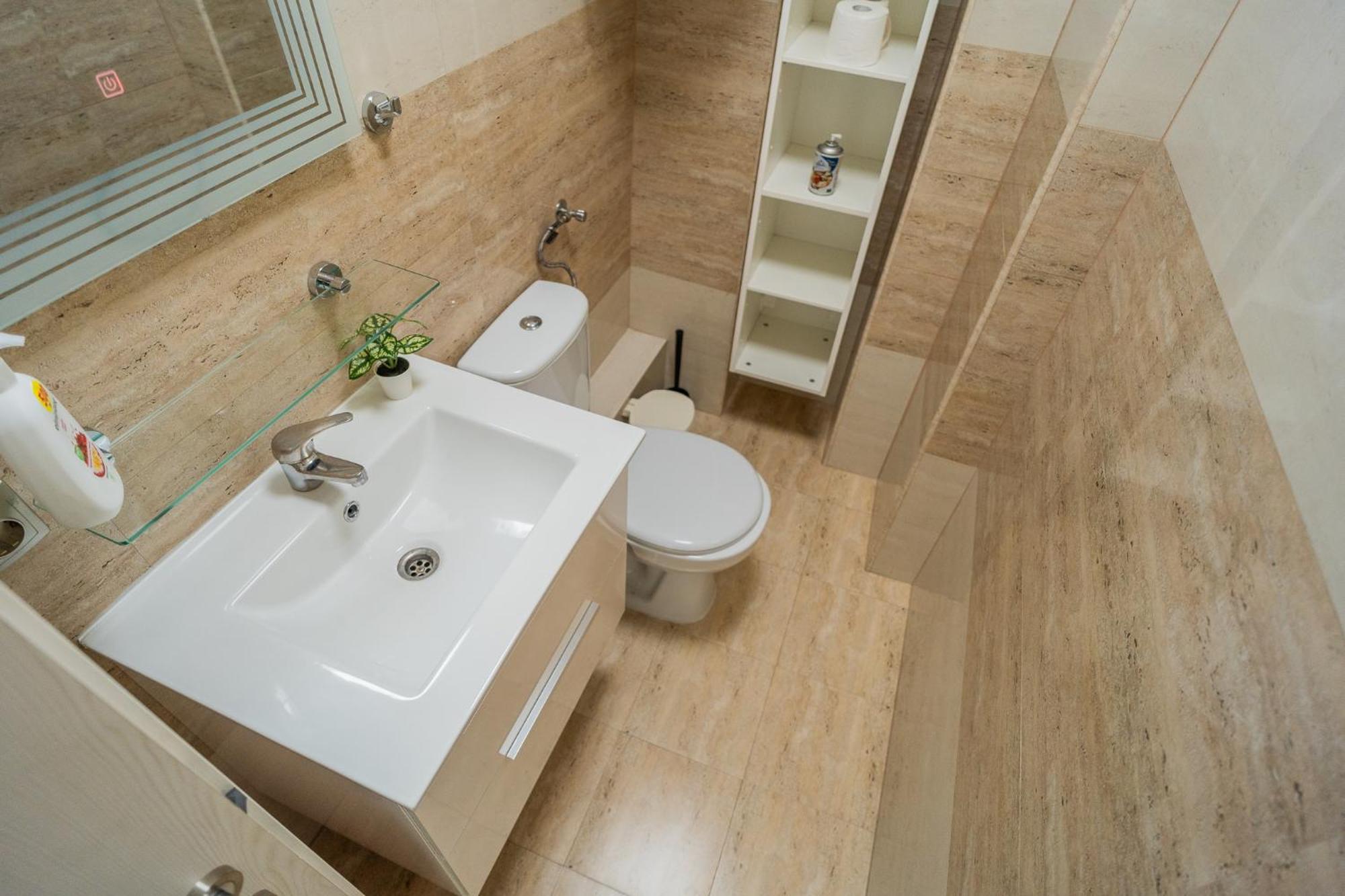Luxury 2br On Decebal Avenue 公寓