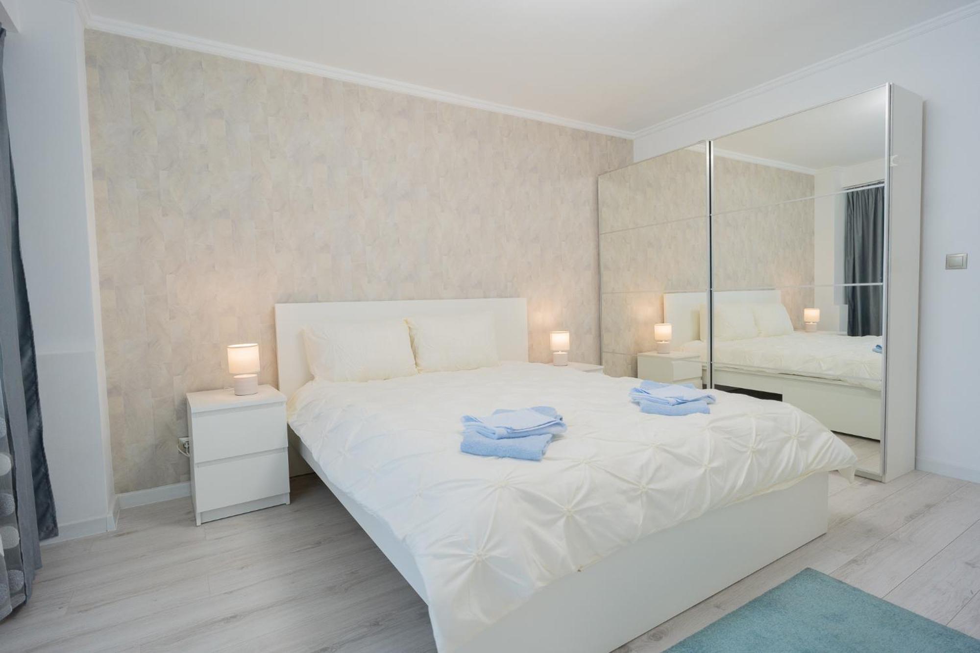 Luxury 2br On Decebal Avenue 公寓 *