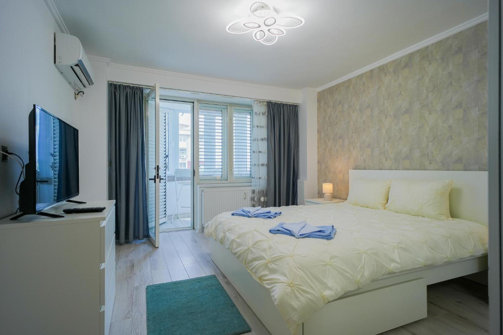 Luxury 2br On Decebal Avenue 公寓 *